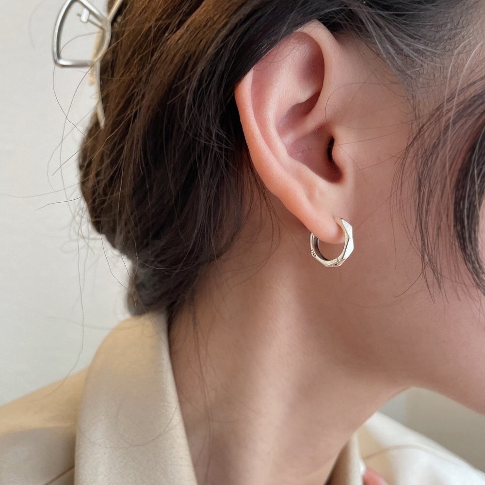 Silver Color  Simple Earring - Picture 5 of 5